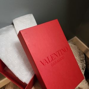 NWT Valentino Shoebox set